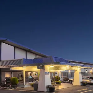 Howard Johnson By Wyndham Harbourside Nanaimo