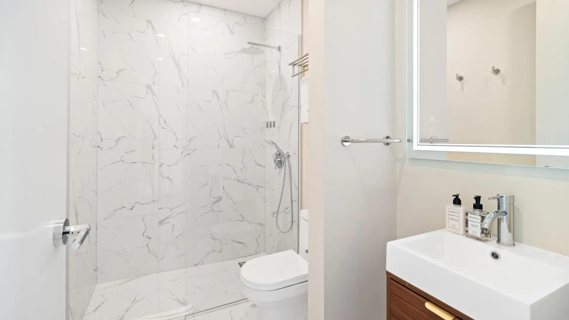 Arcadia Hotel Boutique Montreal Aparthotel